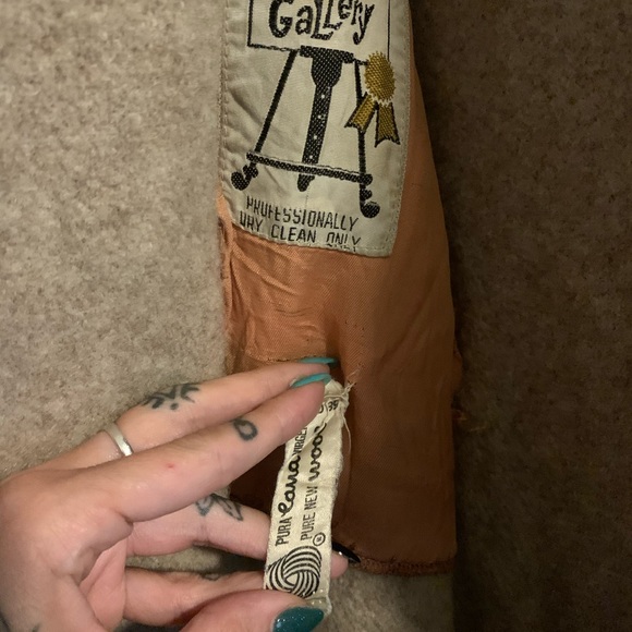 Afghan coat - Picture 11 of 13